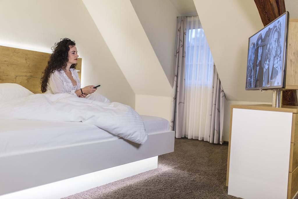 Hotel Jaegerhaus In Esslingen Esslingen am Neckar ภายนอก รูปภาพ